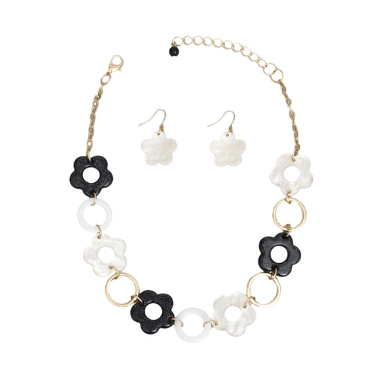 Collar Black White Marbled Flower Linked Necklace