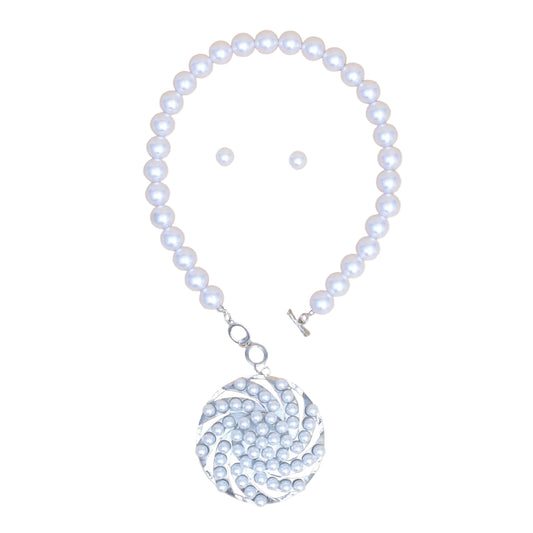 Toggle Silver Swirled Circle Chunky Pearl Necklace